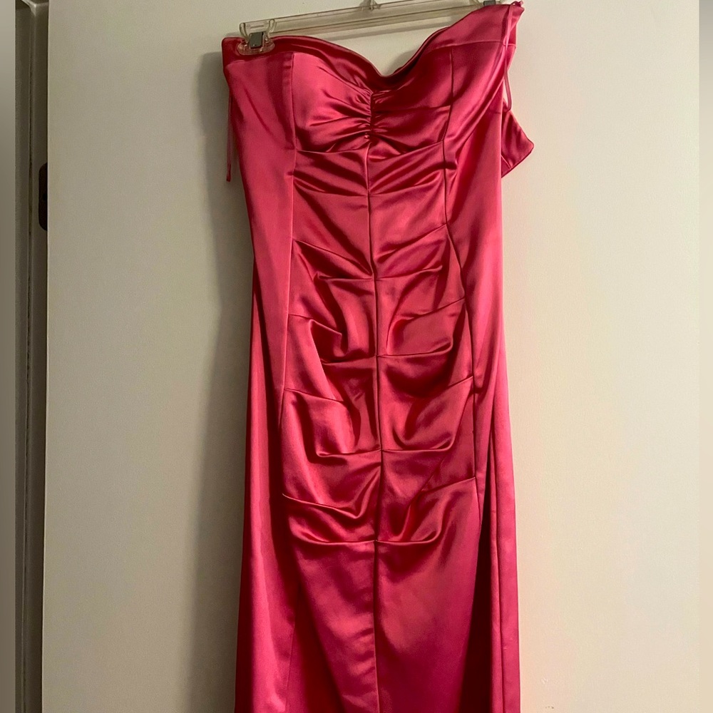 Silk size 8 Barbie pink tube, sweetheart, neckline formal cocktail dress